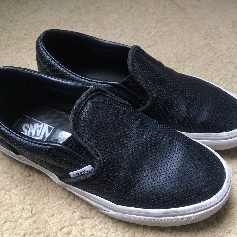 Kids black perforated Vans